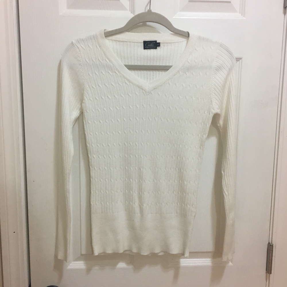V-Neck Cable Knit Style Sweater - Cream